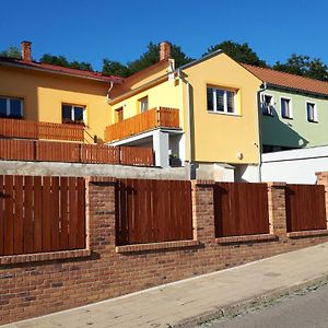 Willa Domek u Dyje Znojmo Exterior photo