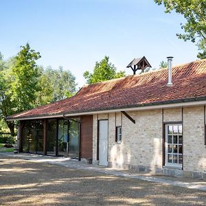 Bed and Breakfast Het Spechtennest Zedelgem Exterior photo