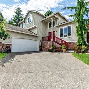 Entire House With Four Bedrooms, Hot Tub, Bbq, Private Backyard, Free Wifi And Parking, Near Seattle, Ev Lynnwood Exterior photo