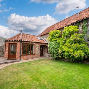 Willa Church Barn Saxlingham Exterior photo