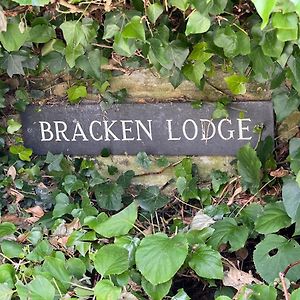 Bracken Lodge Brighouse Exterior photo