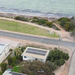 Willa Seafront Shack Port Hughes Exterior photo