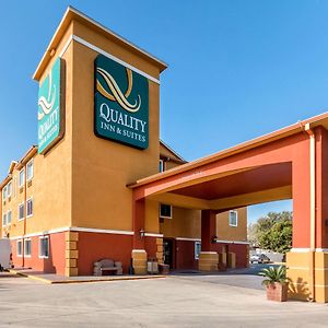 Quality Inn & Suites Seaworld North San Antonio Exterior photo