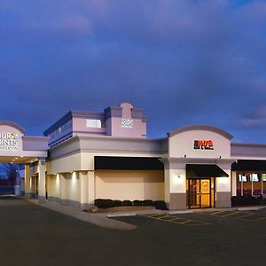 Hotel Four Points By Sheraton Cleveland Airport Exterior photo