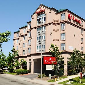 Hotel Ramada By Wyndham Seatac Airport Exterior photo