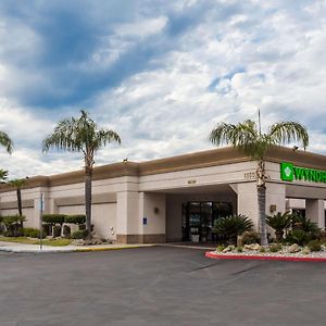 Hotel Wyndham Garden Fresno Yosemite Airport Exterior photo