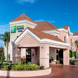 Holiday Inn Express & Suites Lathrop, An Ihg Hotel Exterior photo