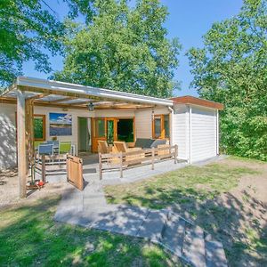 Witte Bungalow Uden Exterior photo