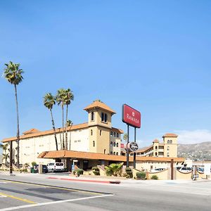 Hotel Ramada By Wyndham Burbank Airport Exterior photo