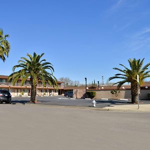 Americas Best Value Inn Los Banos Exterior photo