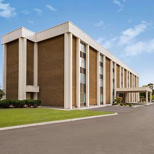 Hotel Super 8 By Wyndham Liverpool/Syracuse North Airport Exterior photo