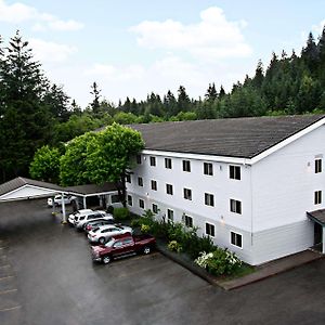 Motel Super 8 By Wyndham Juneau Exterior photo