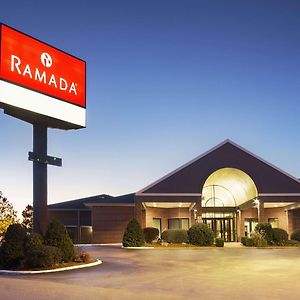 Hotel Ramada By Wyndham Batesville Exterior photo