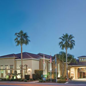 La Quinta By Wyndham Los Banos Exterior photo