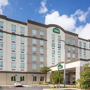 Hotel Wingate By Wyndham Miami Airport Doral Exterior photo