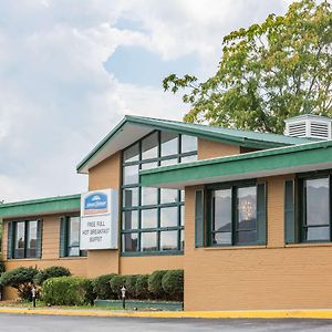 Motel Howard Johnson By Wyndham Daleville/Roanoke North Exterior photo