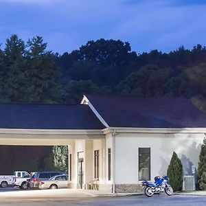 Hotel Super 8 By Wyndham Daleville/Roanoke Exterior photo