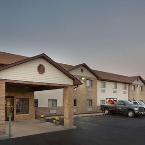 Hotel Super 8 By Wyndham Rochelle Exterior photo