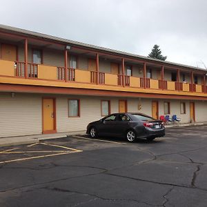 Cadet Motor Inn - Coldwater Exterior photo