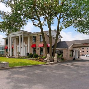 Econo Lodge Brossard Exterior photo