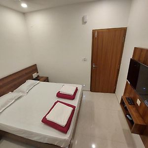 Bed and Breakfast Four Square Comforts Manipal Exterior photo