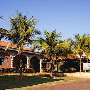 Hotel Casa Grande Iturama Exterior photo