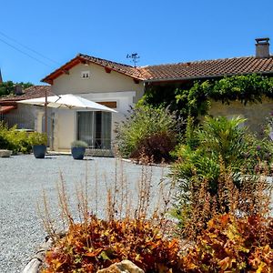 Bed and Breakfast Grande Chambre D'Hote Les Chats-Pitres La Rochette  Exterior photo