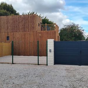 Gite Atypique En Bois Entre Ville Et Verdures Chapelle-Saint-Mesmin Exterior photo