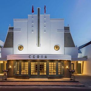 Ceria Hotel At Alun Alun Jogyakarta Exterior photo