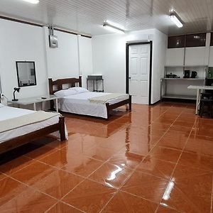 Apartament Sleep&Go! Cabina Cuadruple En Siquirres Centro -And Rafting Tour! Siqurres Da Alegria Exterior photo