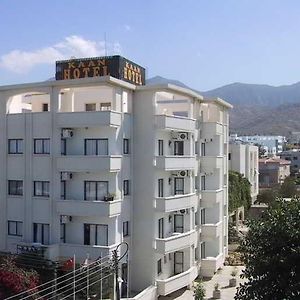 Kaan Hotel & Apartment Kirenia Exterior photo