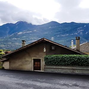 Willa Fully, Valais Chalet Accueillant Avec Cheminee Exterior photo