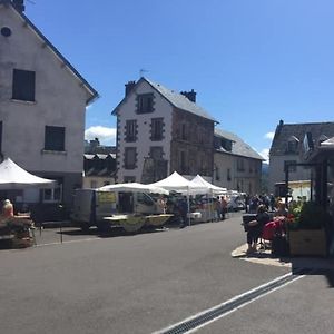 Bed and Breakfast L' Ardente Saint-Sauves- dʼAuvergne Exterior photo