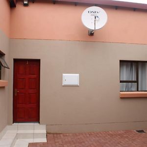 Aparthotel Connesione Mogwase Mabele-a-Podi Exterior photo