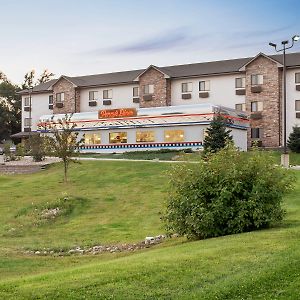 Hotel Baymont By Wyndham Glenwood Exterior photo