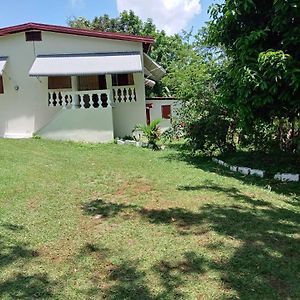 Willa Inviting 2-Bed House In Fair Prospect Port Antonio Exterior photo