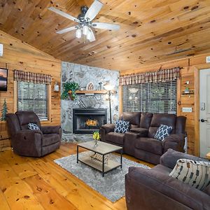 Willa Cute Log Cabin For Family Retreat In Blue Ridge Exterior photo