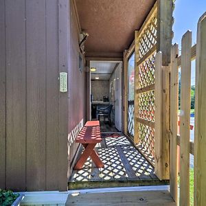 Apartament Mt Lookout Tiny House With Backyard And Fire Pit! Hico Exterior photo