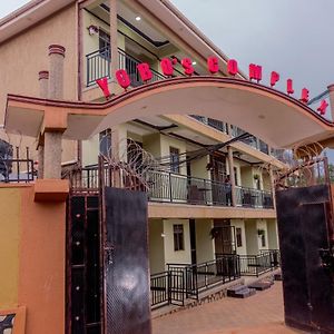 Yobo'S Complex Guest House Kampala Exterior photo