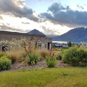 Beautiful Lake And Alpine Views - Queenstown Exterior photo