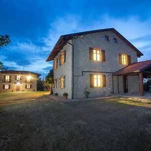 Willa La Casa Di Talin Serravalle delle Langhe Exterior photo