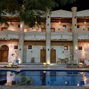 Bed and Breakfast Qasr El Salam Siwa Oasis Exterior photo