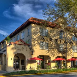 Hotel Artisan Downtown De Land Exterior photo