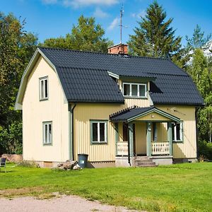 Willa Gula Huset, Lakene Ostgard Exterior photo