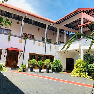 The Triangle Hotel Anuradhapura Exterior photo