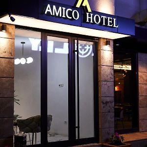 Amico Hotel Prisztina Exterior photo