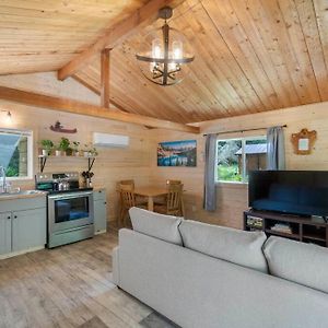 Willa Cozy Cedar Cabin Steps Away From Mt. Rainier Ashford Exterior photo