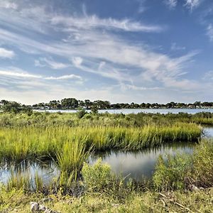 Willa Waterfront Paradise With Deck About Half Mi To Beach North Camellia Acres Exterior photo