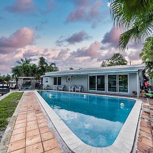 Central Waterfront Villa Salt Wtr Pool Near Beach Fort Lauderdale Exterior photo