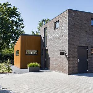 Willa Vakantiehuis Eikzicht Gelegen Aan Het Bos Elsloo  Exterior photo